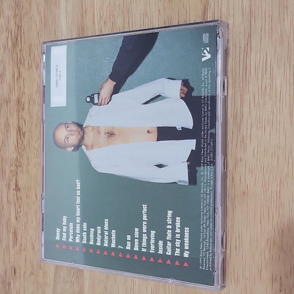 Moby Play - Picture 2 of 4